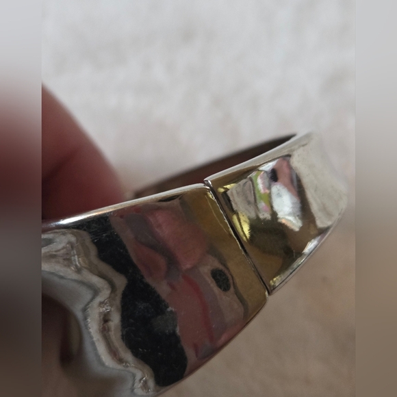 Necklace And Bracelet Bundle - Picture 7 of 8